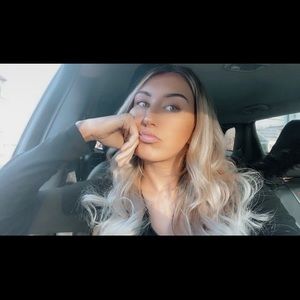 Meet your Posher, Briana